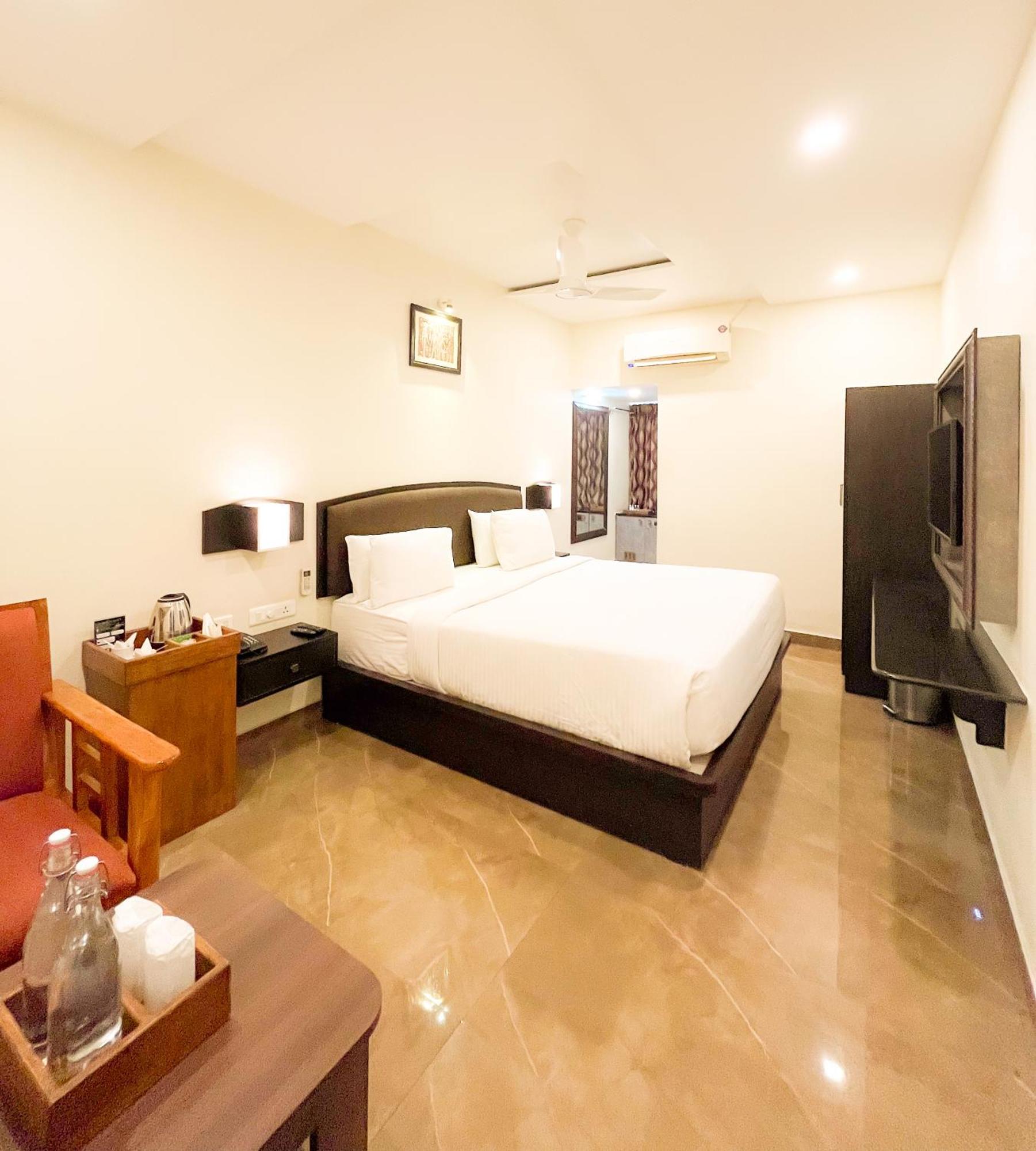 Готель Shree Residency Ероде Екстер'єр фото
