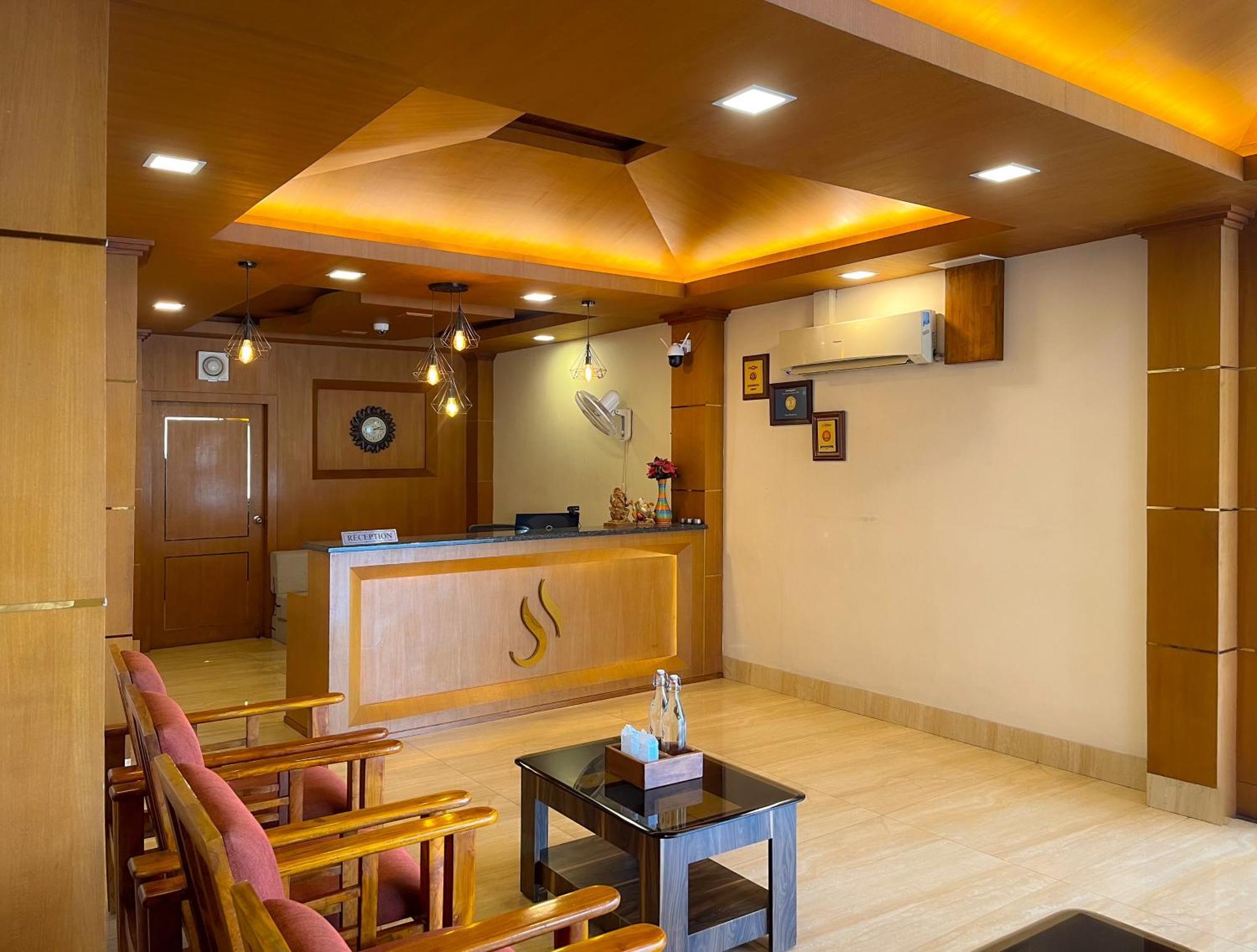 Готель Shree Residency Ероде Екстер'єр фото
